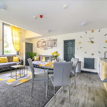 -F5Gh- For Relaxed & Cosy Stay, Free Parking, Wifi Leeds  Exterior photo
